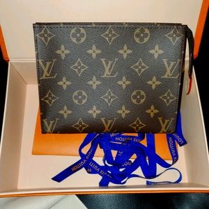 Authentic New Louis Vuitton Toiletry 19/Crossbody